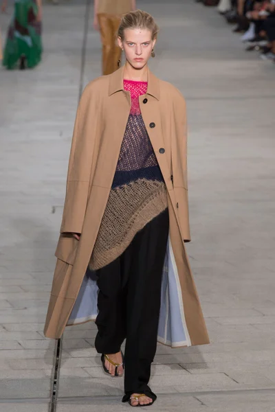 Look 52